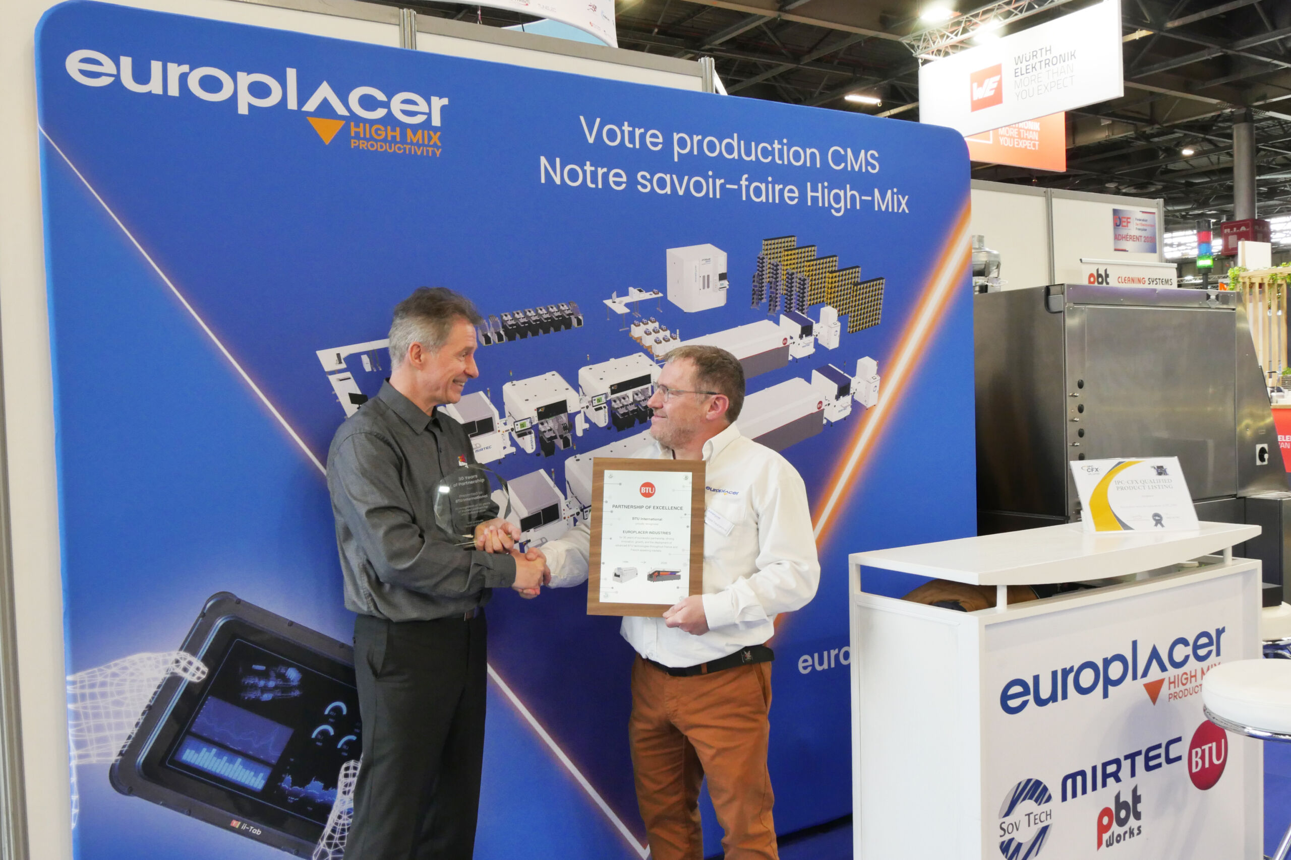 Oliver & Philippe GI2026 poigée de main Oliver and Philippe celebrate 30 year partnership with BTU and Europlacer